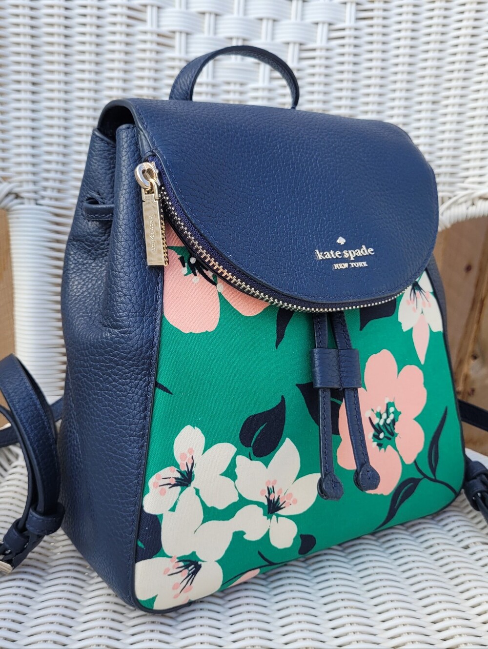 🏷1 DAY SALE🏷🌸Kate Spade Leila Medium Flap Backpack🌸